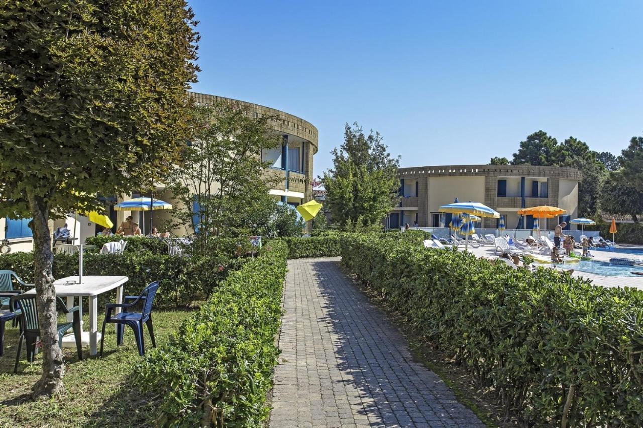 Girasoli Bibione Buitenkant foto