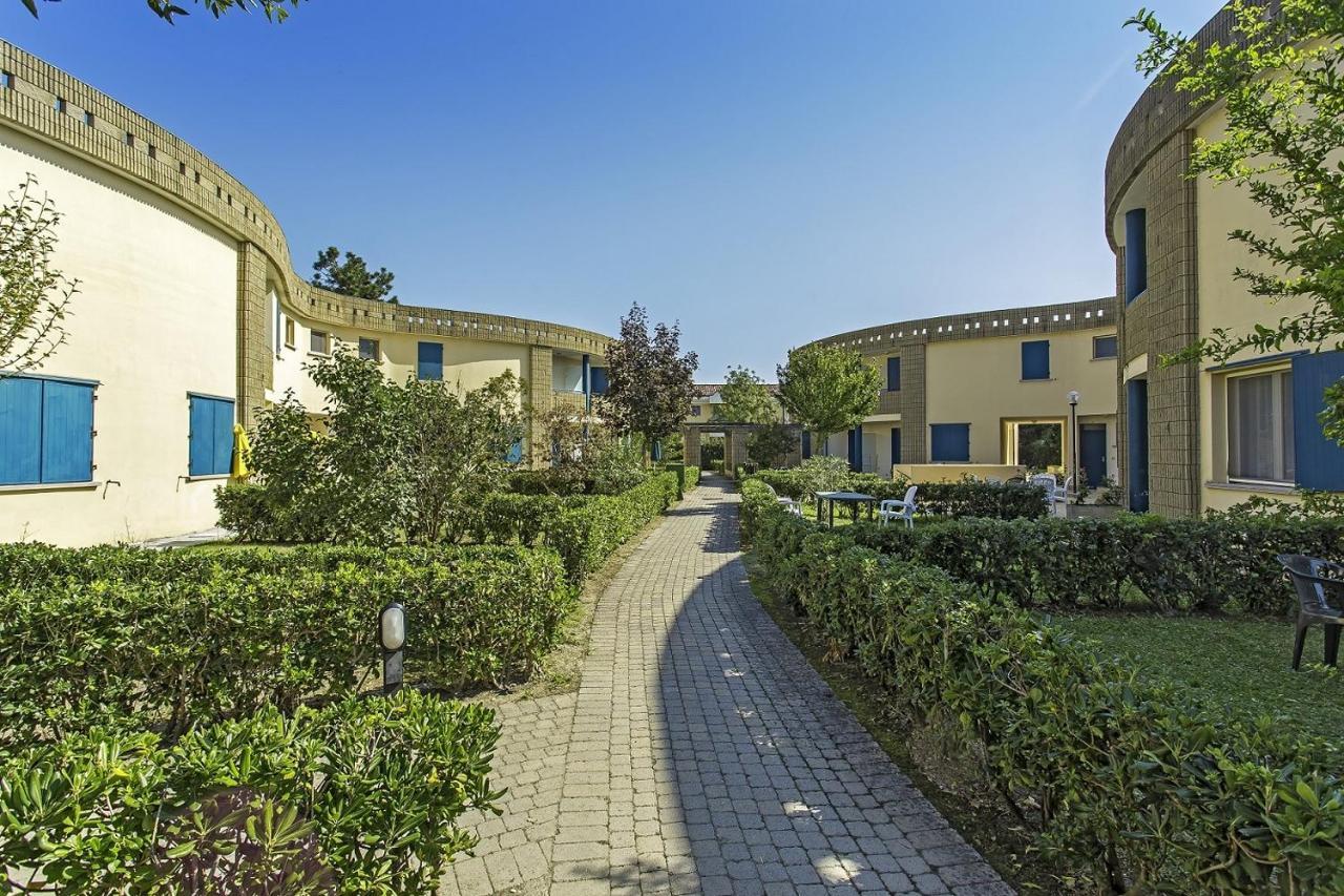 Girasoli Bibione Buitenkant foto