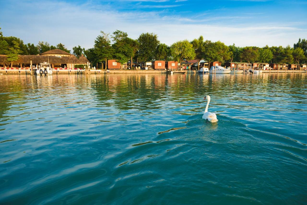 Girasoli Bibione Buitenkant foto